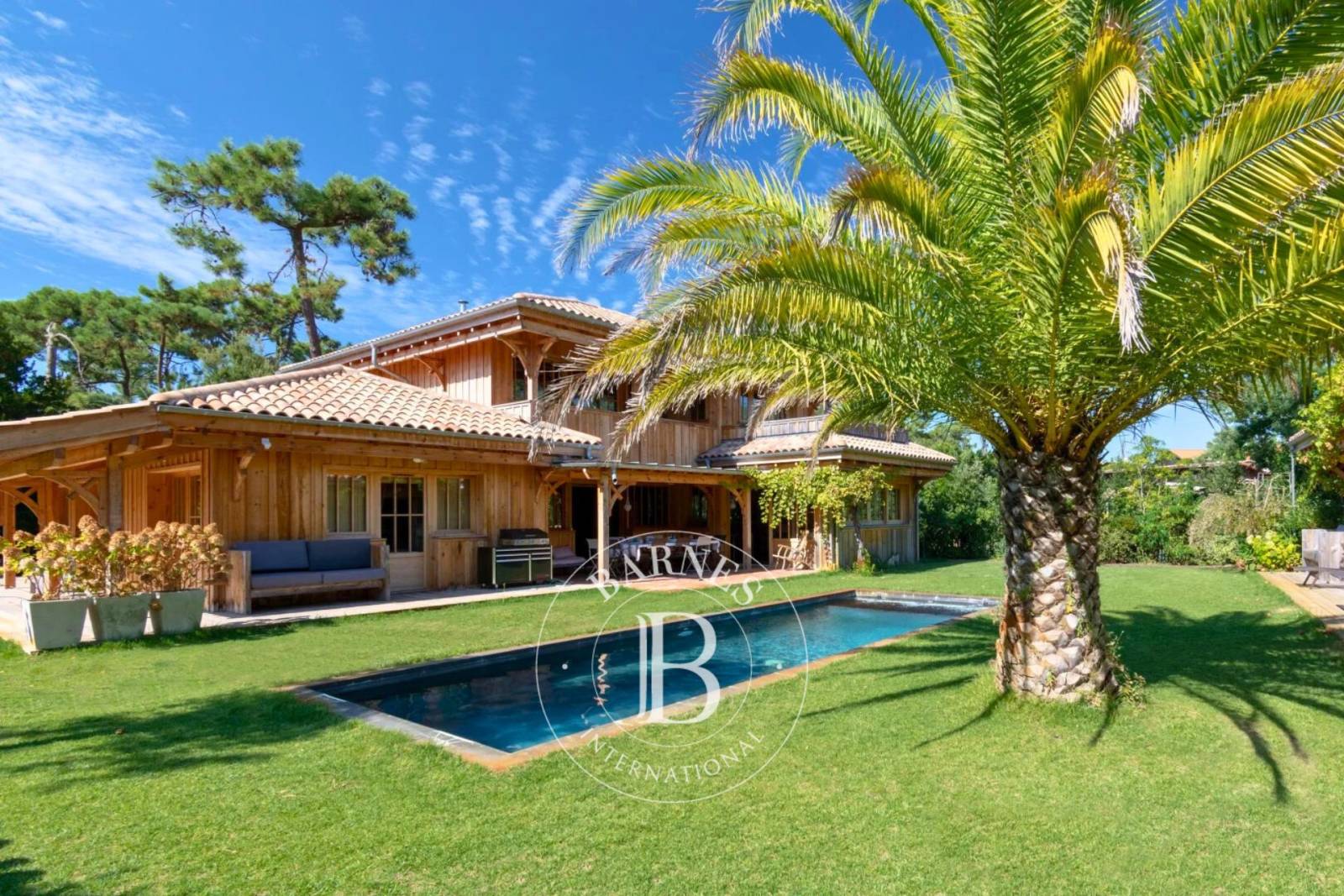 façade bois villa de luxe Cap Ferret Barnes Bassin d’Arcachon agence immobilière