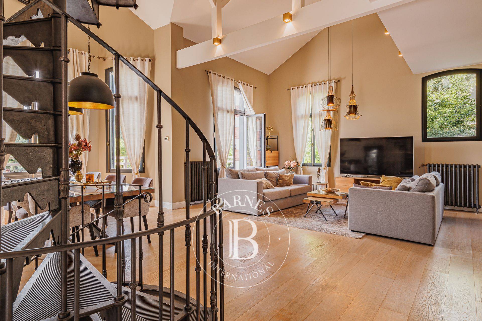 VILLA « LES FAUVETTES » AVEC PISCINE EN VILLE D’HIVER, ARCACHON - CAPACITÉ 8 PERSONNES