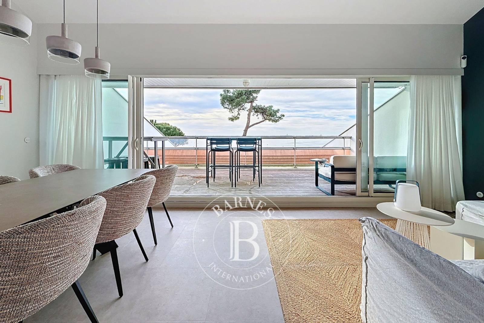 APPARTEMENT « AZUR » EN PREMIÈRE LIGNE AVEC VUE PANORAMIQUE SUR LE BASSIN, AU PYLA-SUR-MER – CAPACITÉ 4 PERSONNES