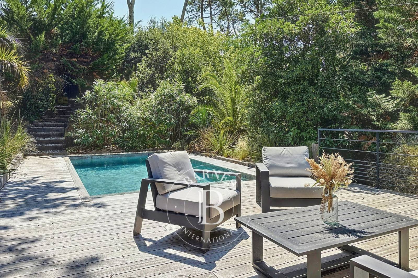 VILLA « BASOA » AVEC PISCINE ET 5 CHAMBRES, PROCHE PLAGE, DANS LE QUARTIER DE L’HAITZA AU PYLA-SUR-MER - CAPACITÉ 10 COUCHAGES