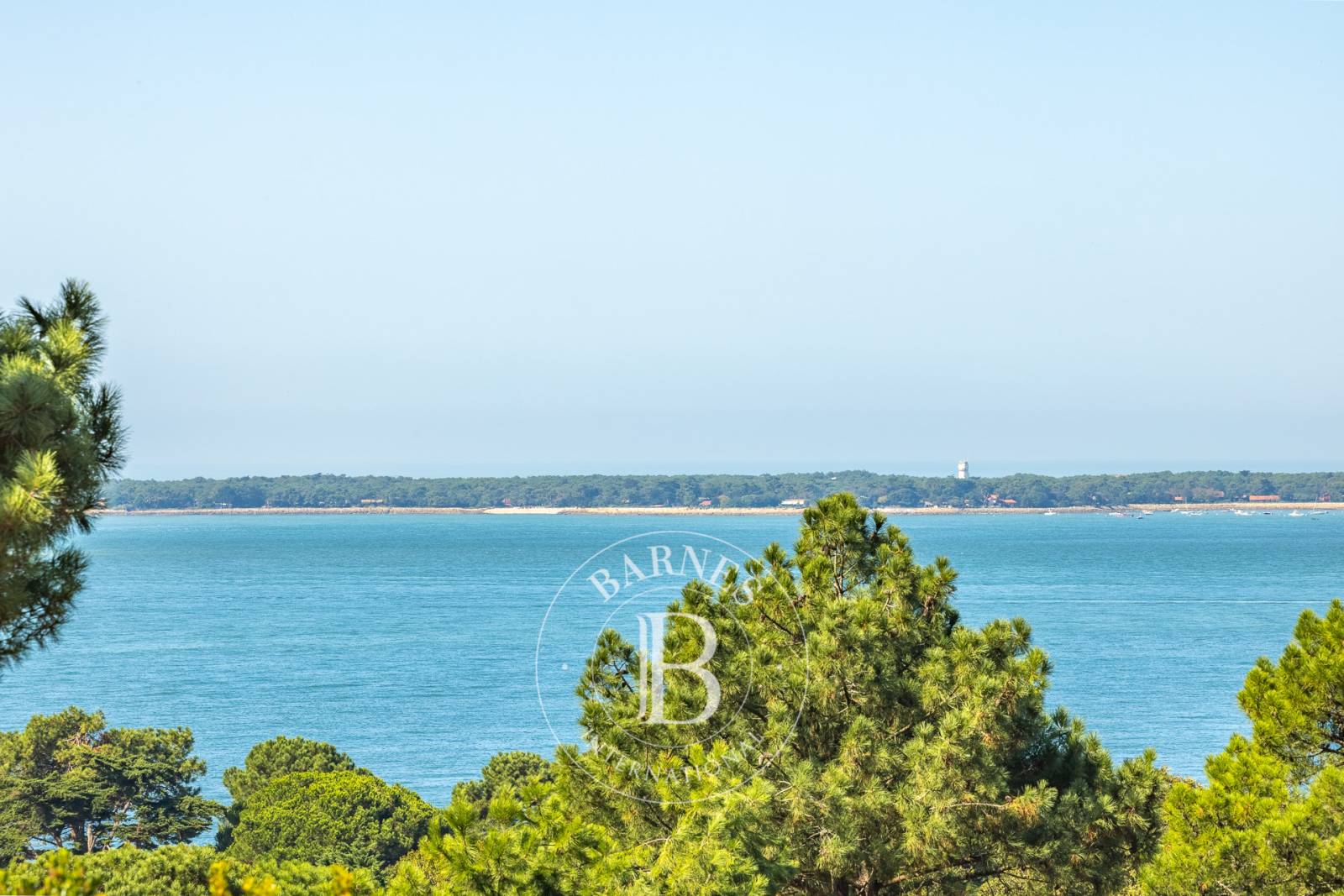 VILLA « ETCHANI » AVEC VUE PANORAMIQUE BASSIN ET PISCINE AU PYLA-SUR-MER - CAPACITÉ 14 PERSONNES