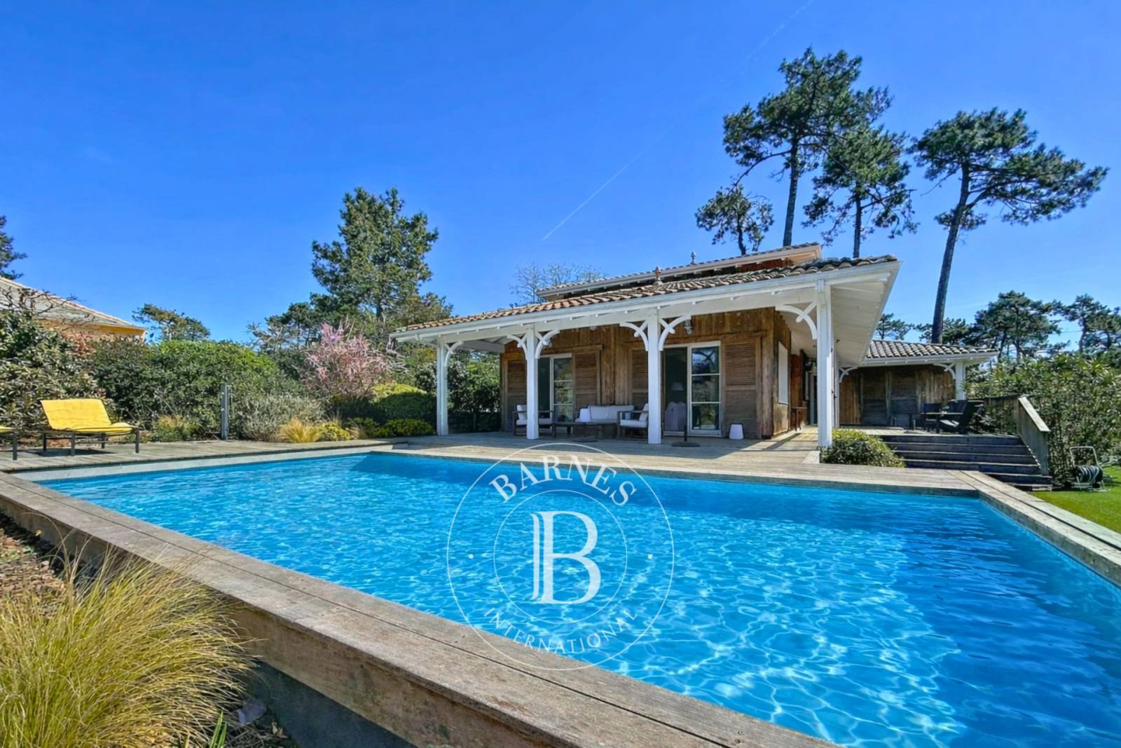 « VILLA LOUISA » FAMILIALE AVEC PISCINE CHAUFFÉE, AU COEUR DES PINS AU PYLA-SUR-MER – CAPACITÉ 8 PERSONNESv