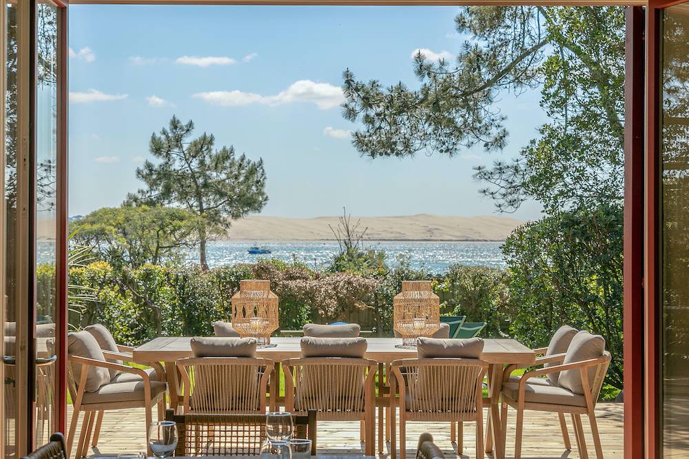 VILLA AU CAP FERRET À LOUER AVEC VUE SUR LE BASSIN