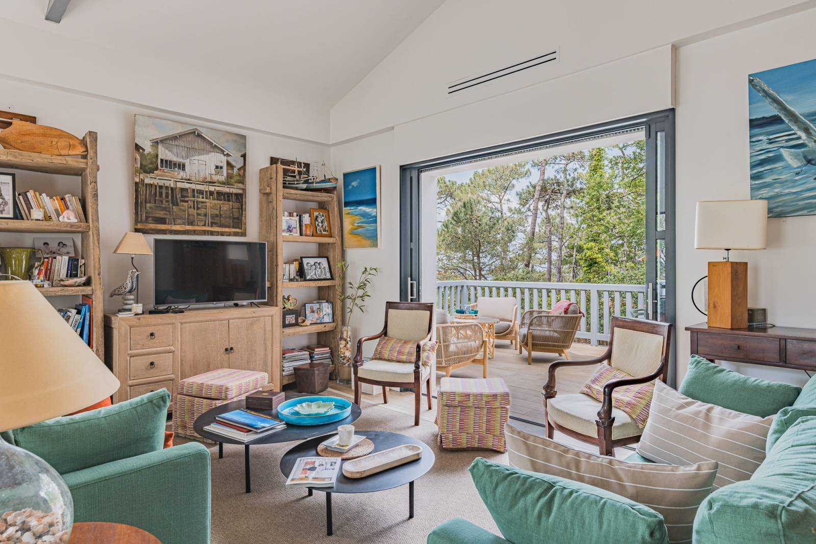 VILLA « TOULINGUET » À PROXIMITÉ DE LA DUNE DU PILAT AVEC PISCINE CHAUFFÉE – CAPACITÉ 6 PERSONNES