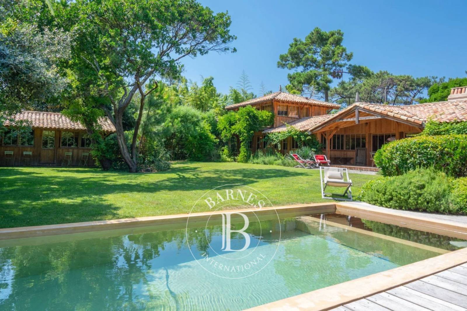 VILLA « COURLIS » AUTHENTIQUE CABANE FERRET CAPIENNE AVEC DÉPENDANCE ET PISCINE, QUARTIER DU PHARE - CAPACITÉ 10 PERSONNES