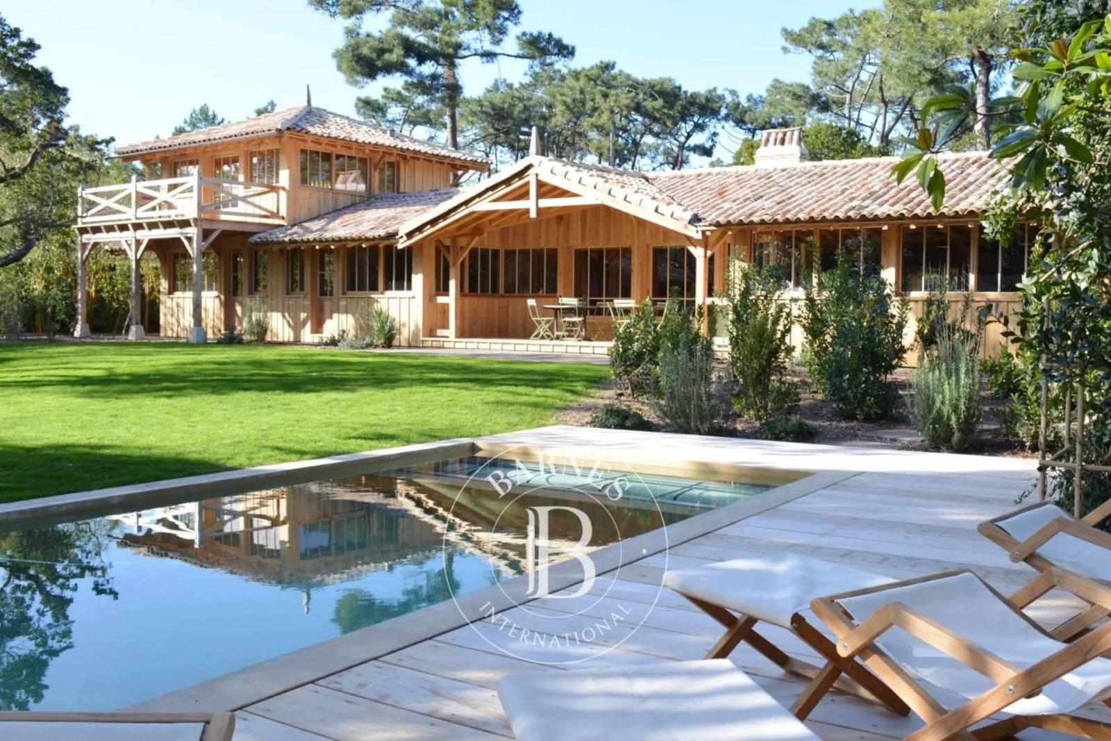 VILLA « COURLIS » AUTHENTIQUE CABANE FERRET CAPIENNE AVEC DÉPENDANCE ET PISCINE, QUARTIER DU PHARE - CAPACITÉ 10 PERSONNES