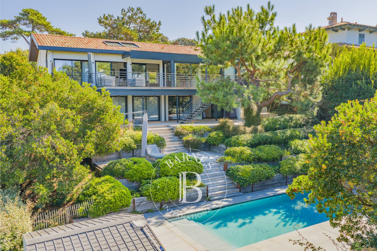 VILLA « ETCHANI » AVEC VUE PANORAMIQUE BASSIN ET PISCINE AU PYLA-SUR-MER - CAPACITÉ 14 PERSONNES