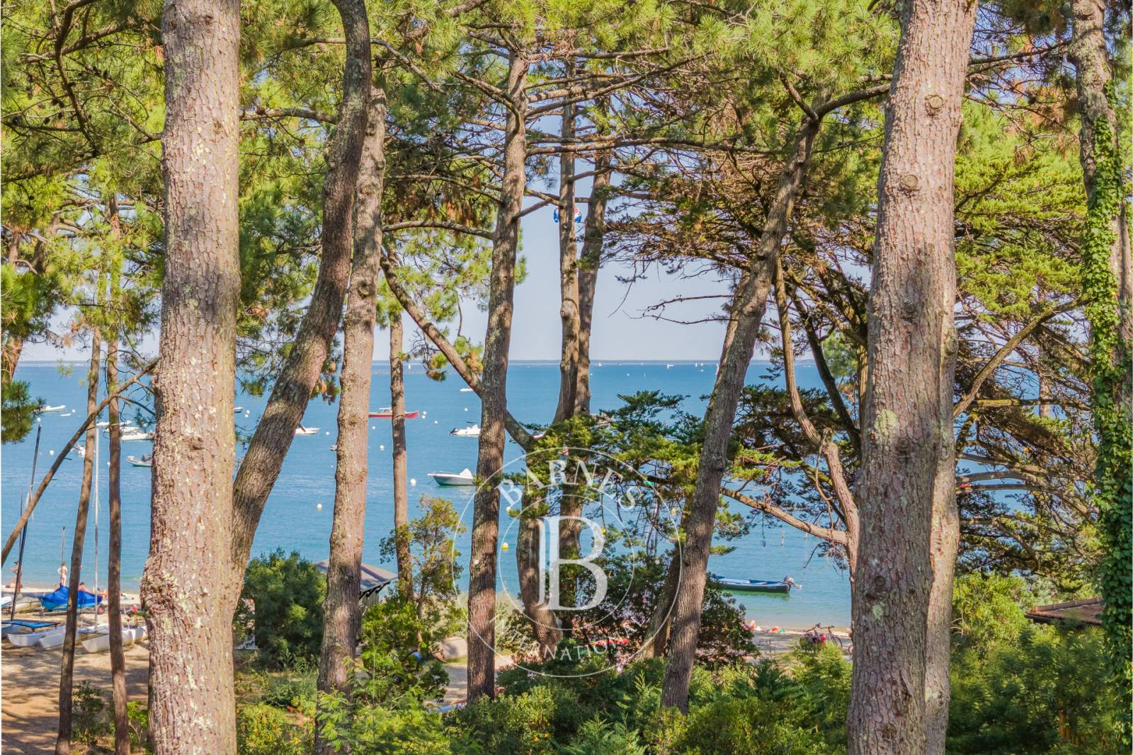 VILLA « AMERICAN DREAM » AVEC VUE BASSIN ET PISCINE CHAUFFÉE AU CAP FERRET – CAPACITÉ D’ACCUEIL 8 PERSONNES