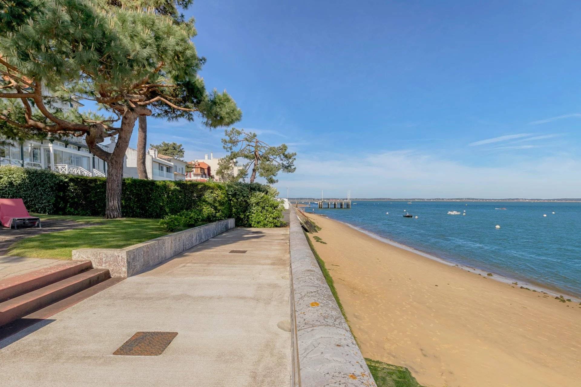 location plage privée arcachon