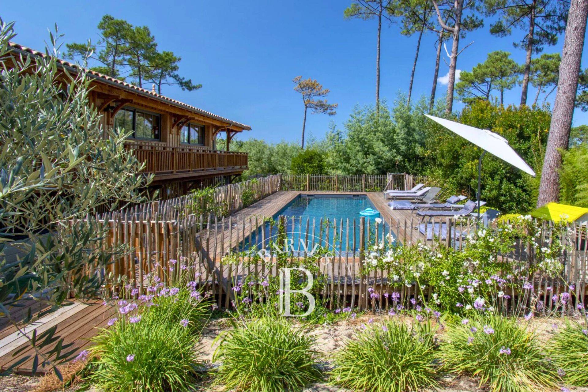 villa de prestige avec piscine au cap ferret, agence immobilière barnes bassin d’arcachon