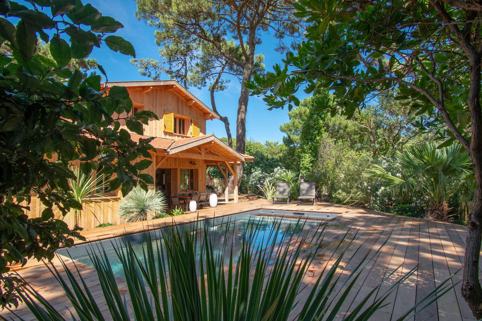LOCATION SAISONNIÈRE CAP FERRET PROCHE PLAGE DES AMÉRICAINS, VILLA EN BOIS AVEC PISCINE