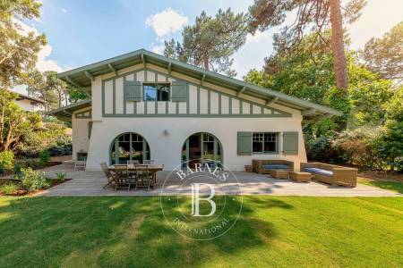 VILLA « LE SÉNÉÇON » AU PYLA-SUR-MER, PLAGE ET COMMERCES À PIED – CAPACITÉ 9 PERSONNES