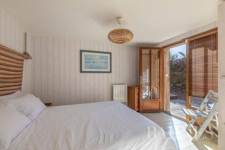 A LOUER VILLA AU CAP FERRET AVEC PISCINE ET 4 CHAMBRES, PRESTATIONS HAUTES GAMMES