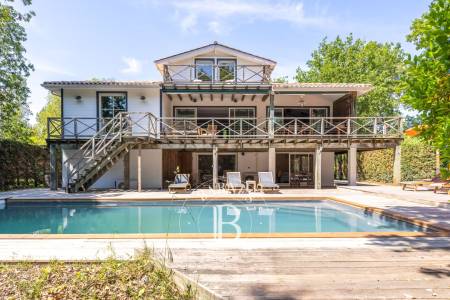 maison de vacances avec piscine chauffée à Arcachon