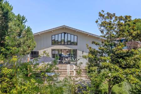 « VILLA L’ESTEY » AVEC PISCINE CHAUFFÉE, SITUÉE EN PLEIN CENTRE DU CAP FERRET - CAPACITÉ 10 PERSONNES