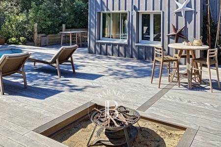 SPLENDIDE « VILLA TCHANQUÉE » AVEC PISCINE ET APERÇU BASSIN, EN PLEIN CENTRE DU CAP FERRET - CAPACITÉ 12 PERSONNES