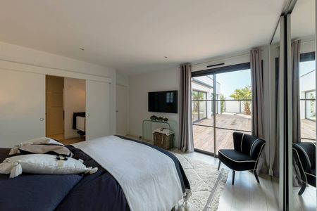Villa à louer sur le Bassin d'Arcachon avec piscine pour 8 personnes