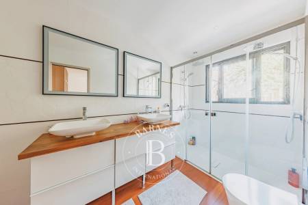 VILLA « FLORA » AVEC PISCINE ET JACUZZI AU PYLA-SUR-MER À PROXIMITÉ DU MOULLEAU – CAPACITÉ 10 COUCHAGES