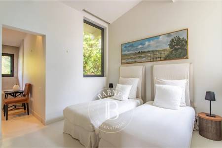 EXCEPTIONNELLE VILLA « SEIDON » EN PREMIÈRE LIGNE, AVEC VUE PANORAMIQUE BASSIN, DANS LE VILLAGE DE LA VIGNE (PRESQU’ÎLE DU CAP FERRET) - CAPACITÉ 12 PERSONNES