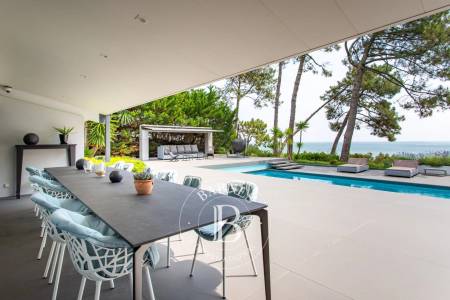 EXCEPTIONNELLE VILLA « SEIDON » EN PREMIÈRE LIGNE, AVEC VUE PANORAMIQUE BASSIN, DANS LE VILLAGE DE LA VIGNE (PRESQU’ÎLE DU CAP FERRET) - CAPACITÉ 12 PERSONNES