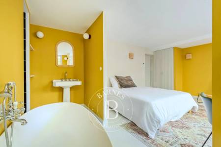 VILLA « PERLE » AVEC PISCINE CHAUFFÉE AU PORT DE LA VIGNE SUR LA PRESQU’ÎLE DU CAP FERRET – CAPACITÉ 12 PERSONNES
