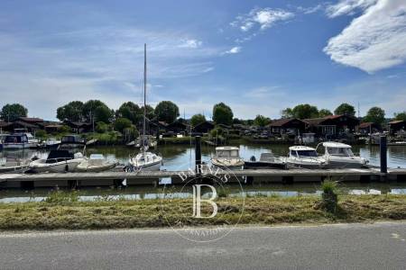 VILLA CONTEMPORAINE « OSTRA » EN PREMIÈRE LIGNE ET AVEC VUE SUR LE PORT DE LA TESTE-DE-BUCH – CAPACITÉ 6 PERSONNES