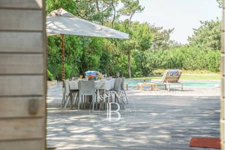 VILLA « LES PINS » AVEC PISCINE À DÉBORDEMENT, ENTRE BASSIN ET OCÉAN, AU CAP FERRET - CAPACITÉ 12 PERSONNES