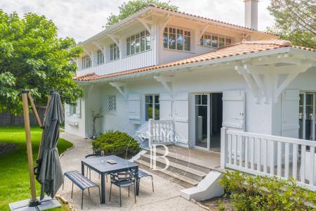 villa typique rénovée style Pyla en location