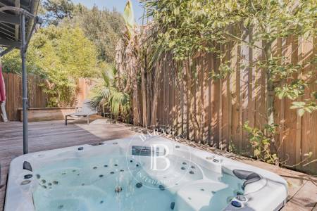 VILLA « FLORA » AVEC PISCINE ET JACUZZI AU PYLA-SUR-MER À PROXIMITÉ DU MOULLEAU – CAPACITÉ 10 COUCHAGES