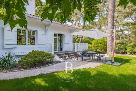 maison avec plancha et terrasse en bois à Arcachon