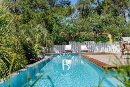 VILLA « LES COLVERTS » AVEC PISCINE À DÉBORDEMENT ET JACUZZI, À LA POINTE DU CAP FERRET - CAPACITÉ 10 PERSONNES