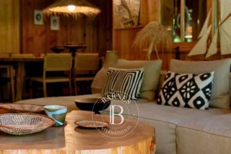 VILLA EN BOIS « PINÈDE » AVEC PISCINE, À PETIT PIQUEY - CAPACITÉ 7 ADULTES ET UN ENFANT