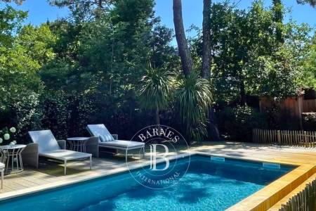 VILLA EN BOIS « PINÈDE » AVEC PISCINE, À PETIT PIQUEY - CAPACITÉ 7 ADULTES ET UN ENFANT