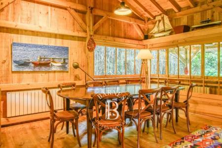 VILLA EN BOIS « QUARTZ » AVEC PISCINE, DANS LE VILLAGE DU CANON (CAP FERRET) - CAPACITÉ 12 PERSONNES
