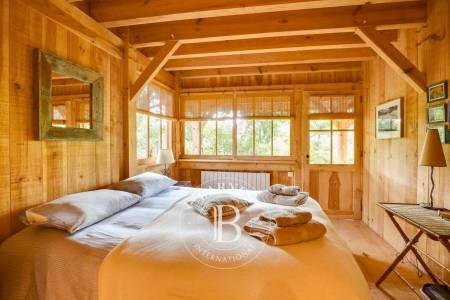 VILLA EN BOIS « QUARTZ » AVEC PISCINE, DANS LE VILLAGE DU CANON (CAP FERRET) - CAPACITÉ 12 PERSONNES