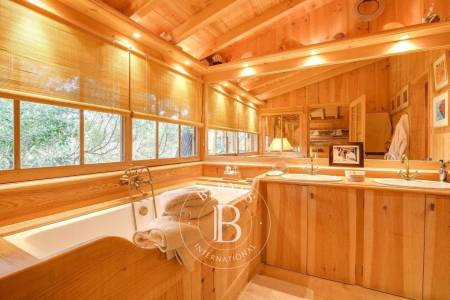 VILLA EN BOIS « QUARTZ » AVEC PISCINE, DANS LE VILLAGE DU CANON (CAP FERRET) - CAPACITÉ 12 PERSONNES