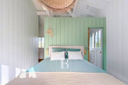 VILLA « CAP MOANA » AVEC PISCINE, AU CENTRE DU CAP FERRET – CAPACITÉ 11 PERSONNES