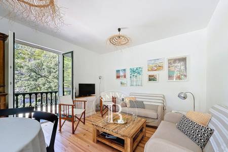 APPARTEMENT « LES GENÊTS » AVEC TERRASSE, À DEUX PAS DE LA PLAGE – CAPACITÉ 6 PERSONNES