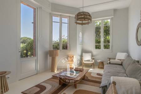 « VILLA DU CENTRE » EN PREMIÈRE LIGNE, AU CŒUR DU CAP FERRET – CAPACITÉ 16 PERSONNES