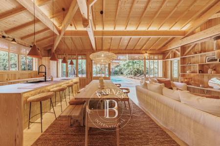 VILLA « PEARL » AVEC PISCINE EN PLEIN CENTRE DU VILLAGE, CAP FERRET - CAPACITÉ 8 PERSONNES