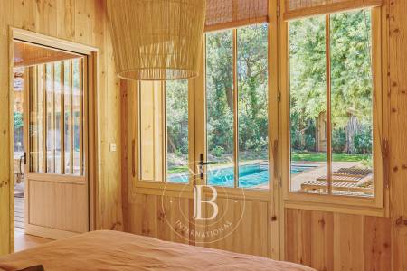 VILLA « PEARL » AVEC PISCINE EN PLEIN CENTRE DU VILLAGE, CAP FERRET - CAPACITÉ 8 PERSONNES