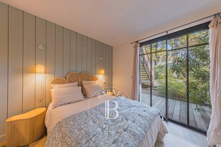 VILLA « AMERICAN DREAM » AVEC VUE BASSIN ET PISCINE CHAUFFÉE AU CAP FERRET – CAPACITÉ D’ACCUEIL 8 PERSONNES