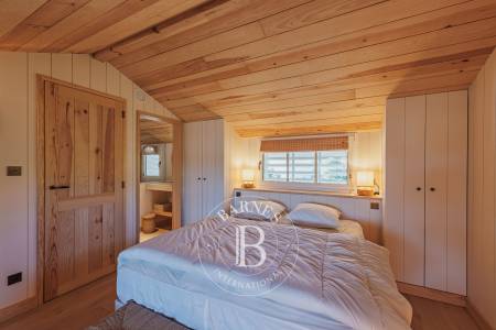 « VILLA DU PORT » EN PREMIÈRE LIGNE AVEC PISCINE CHAUFFÉE ET VUE SUR LE PORT DE PIRAILLAN – PRESQU’ÎLE DU CAP FERRET – CAPACITÉ 12 PERSONNES