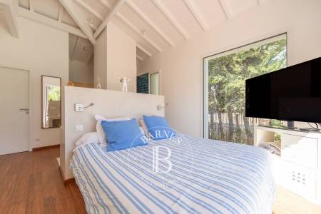 VILLA « JINN » EN PLEIN COEUR DU CAP FERRET, CAPACITÉ 12 PERSONNES