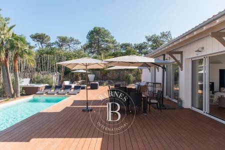 VILLA « JINN » EN PLEIN COEUR DU CAP FERRET, CAPACITÉ 12 PERSONNES