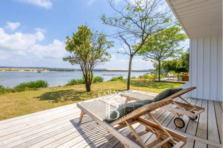 jardin paysager avec vue sur le Bassin d’Arcachon