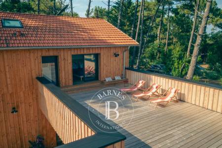 MAGNIFIQUE VILLA « ULTREIA » SITUÉE AU COEUR DU MIMBEAU AU CAP FERRET, AVEC SOLARIUM ET BOULODROME - 16 COUCHAGES