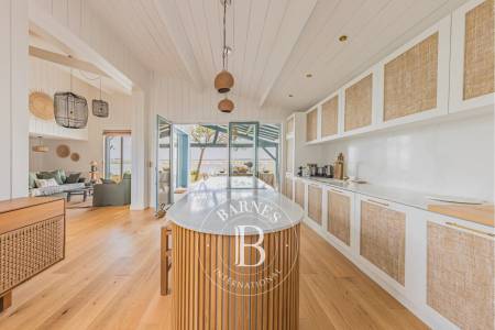 suite parentale avec balcon vue bassin