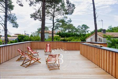 MAGNIFIQUE VILLA « ULTREIA » SITUÉE AU COEUR DU MIMBEAU AU CAP FERRET, AVEC SOLARIUM ET BOULODROME - 16 COUCHAGES