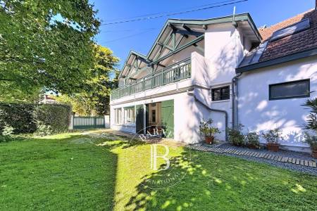 APPARTEMENT « LES GENÊTS » AVEC TERRASSE, À DEUX PAS DE LA PLAGE – CAPACITÉ 6 PERSONNES